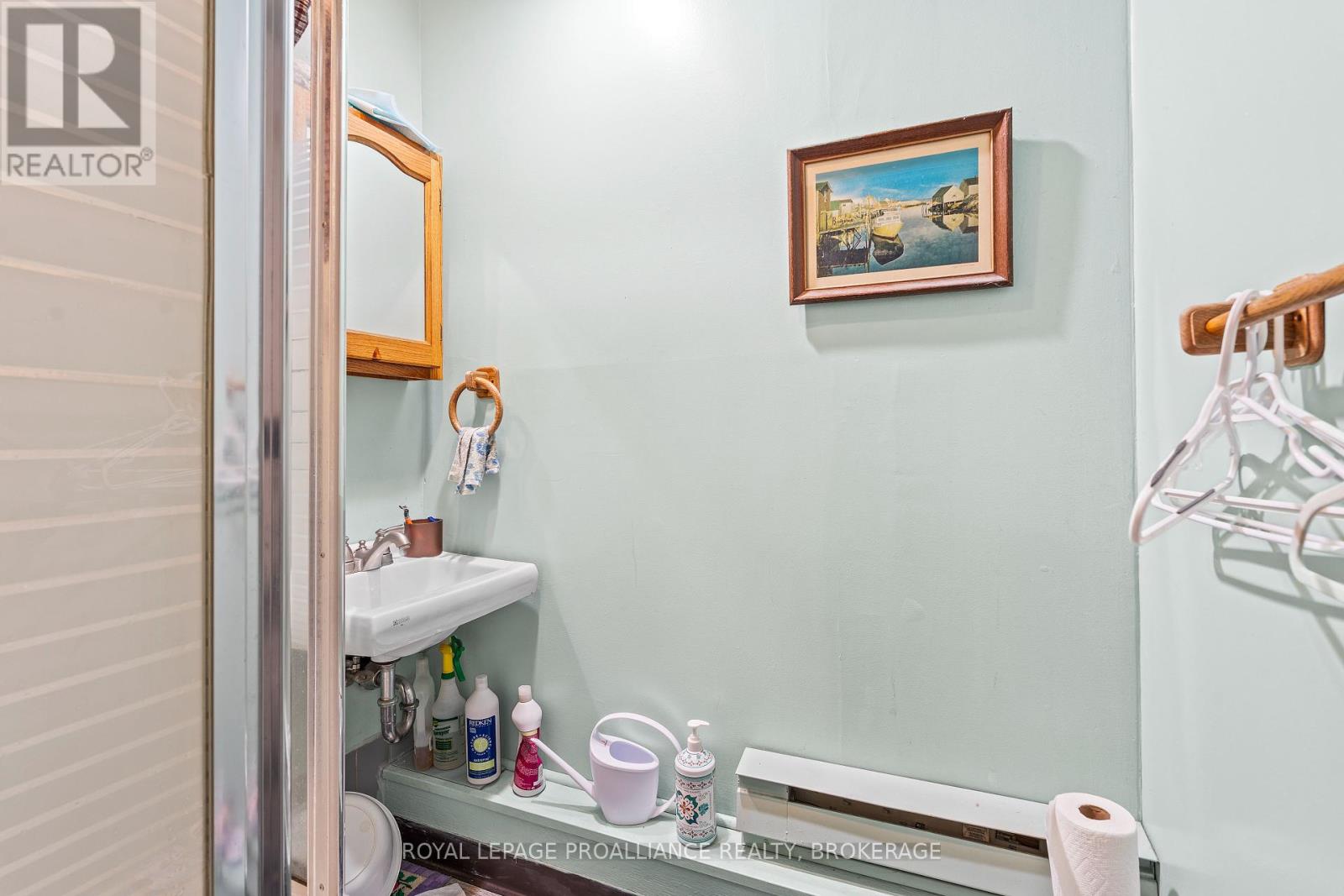 274 Wellington Street, Kingston, Ontario  K7K 2Z1 - Photo 13 - X12128538