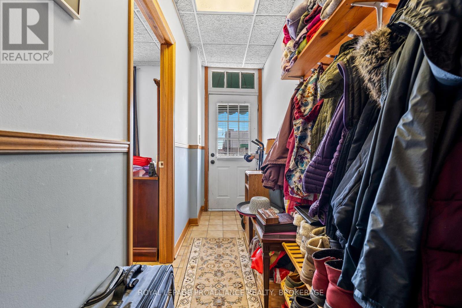 274 Wellington Street, Kingston, Ontario  K7K 2Z1 - Photo 6 - X12128538