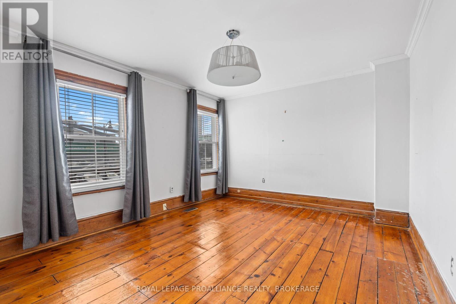 270 Wellington Street, Kingston, Ontario  K7K 2Z1 - Photo 14 - X12128559