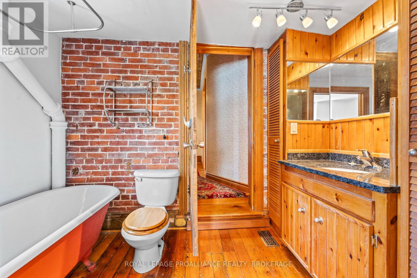 270 Wellington Street, Kingston, Ontario  K7K 2Z1 - Photo 20 - X12128559