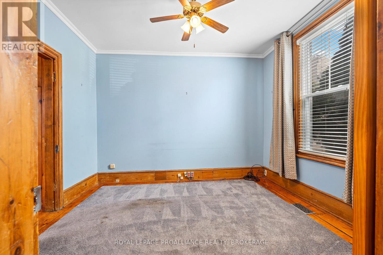 270 Wellington Street, Kingston, Ontario  K7K 2Z1 - Photo 5 - X12128559