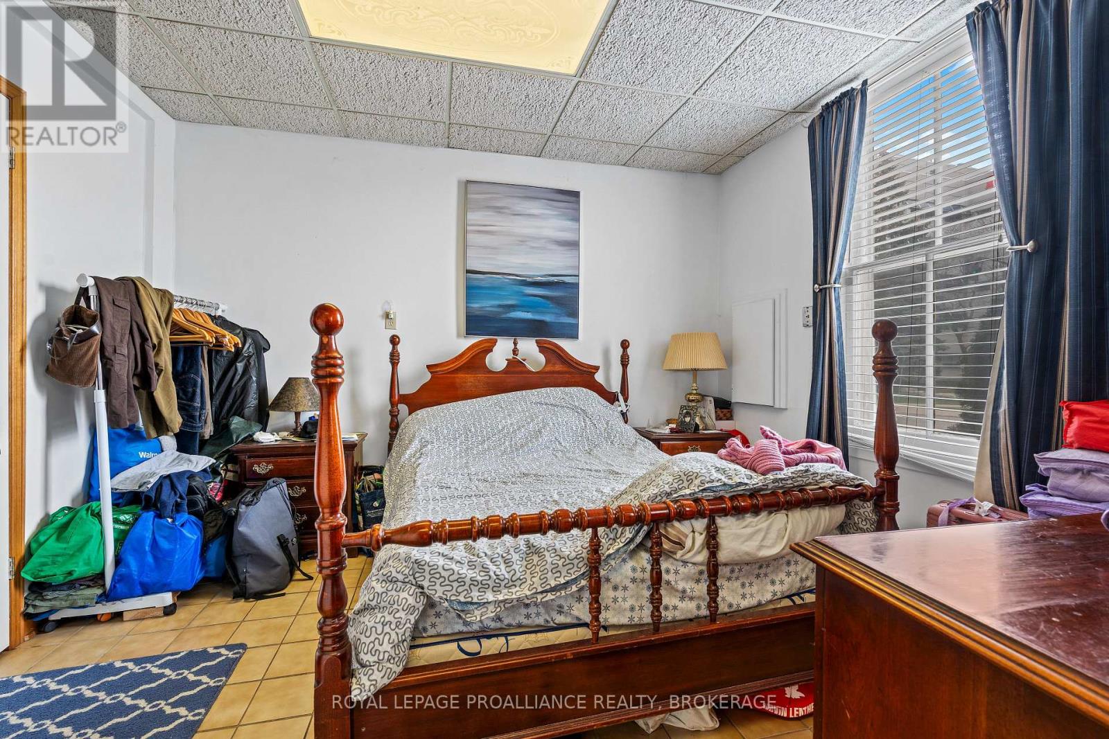 274 Wellington Street, Kingston, Ontario  K7K 2Z1 - Photo 4 - X12128562