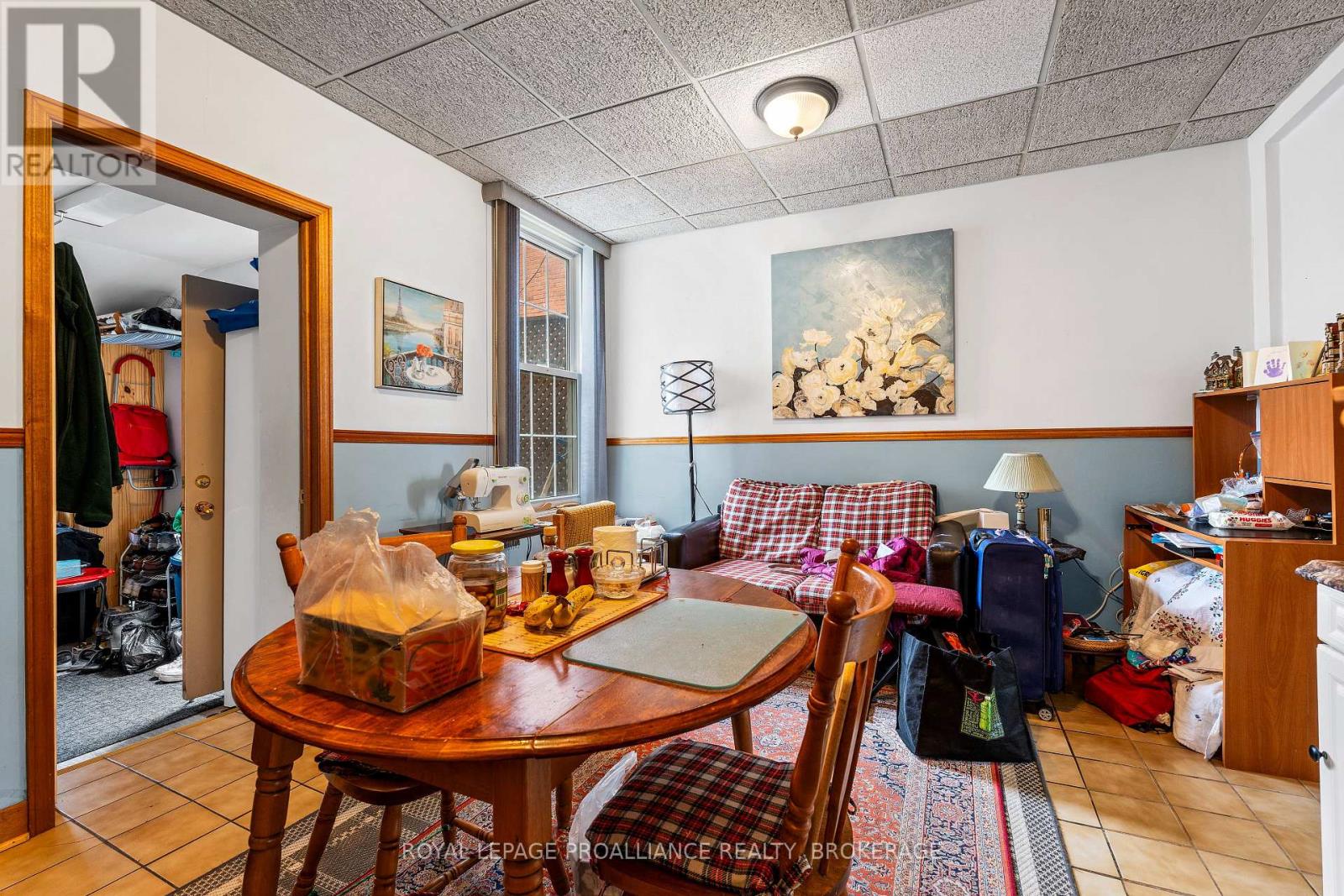 274 Wellington Street, Kingston, Ontario  K7K 2Z1 - Photo 6 - X12128562