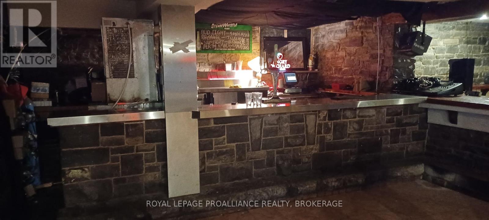 506 Princess Street, Kingston, Ontario  K7L 1C5 - Photo 14 - X12129597