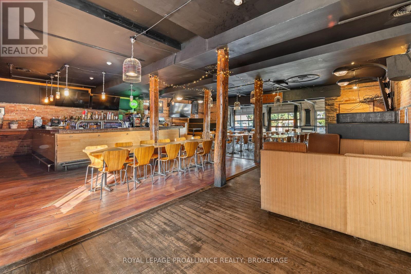 506 Princess Street, Kingston, Ontario K7L 1C5 - Photo 32 - X12129597