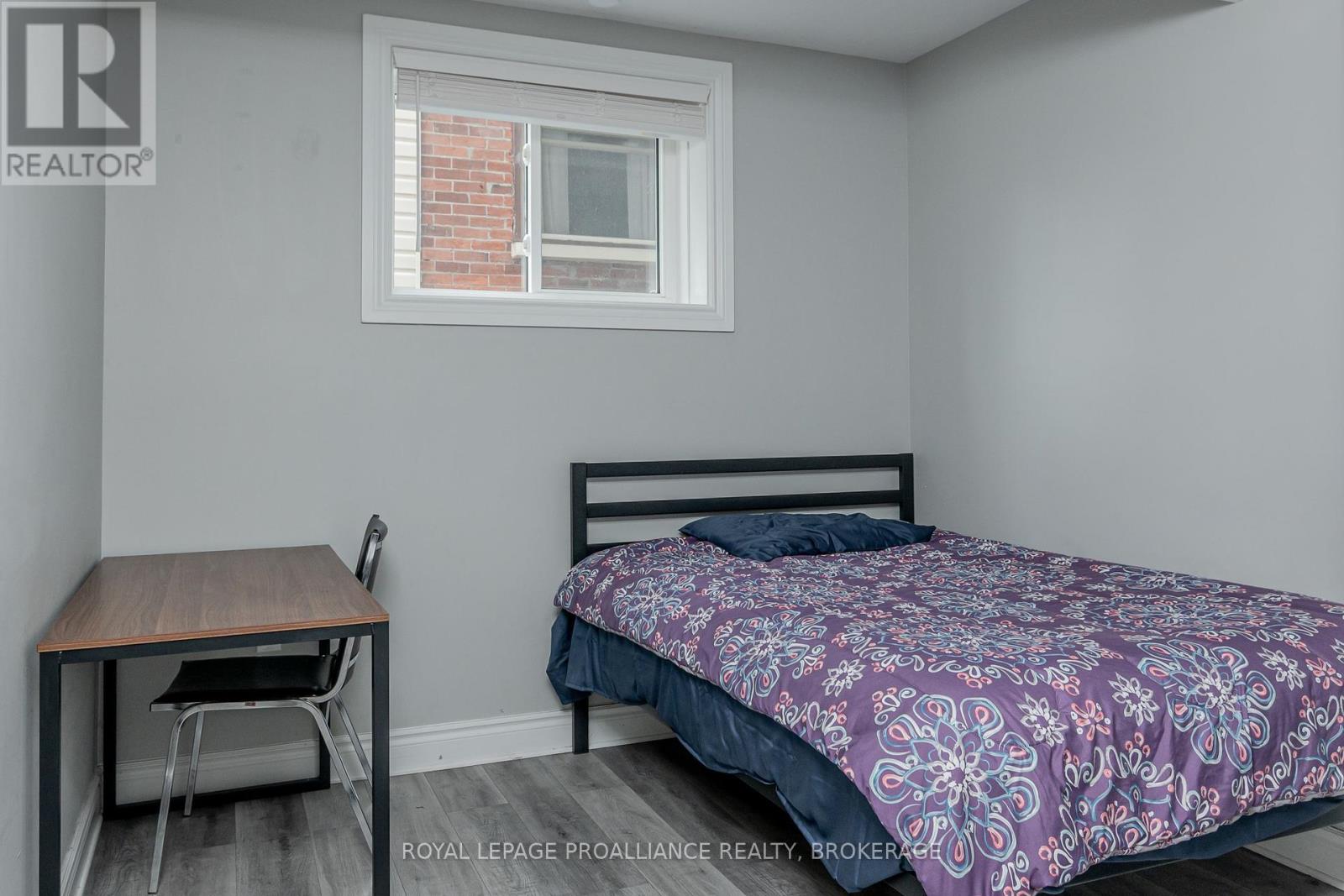 39 Ellerbeck Street, Kingston, Ontario  K7L 4H5 - Photo 15 - X12129847
