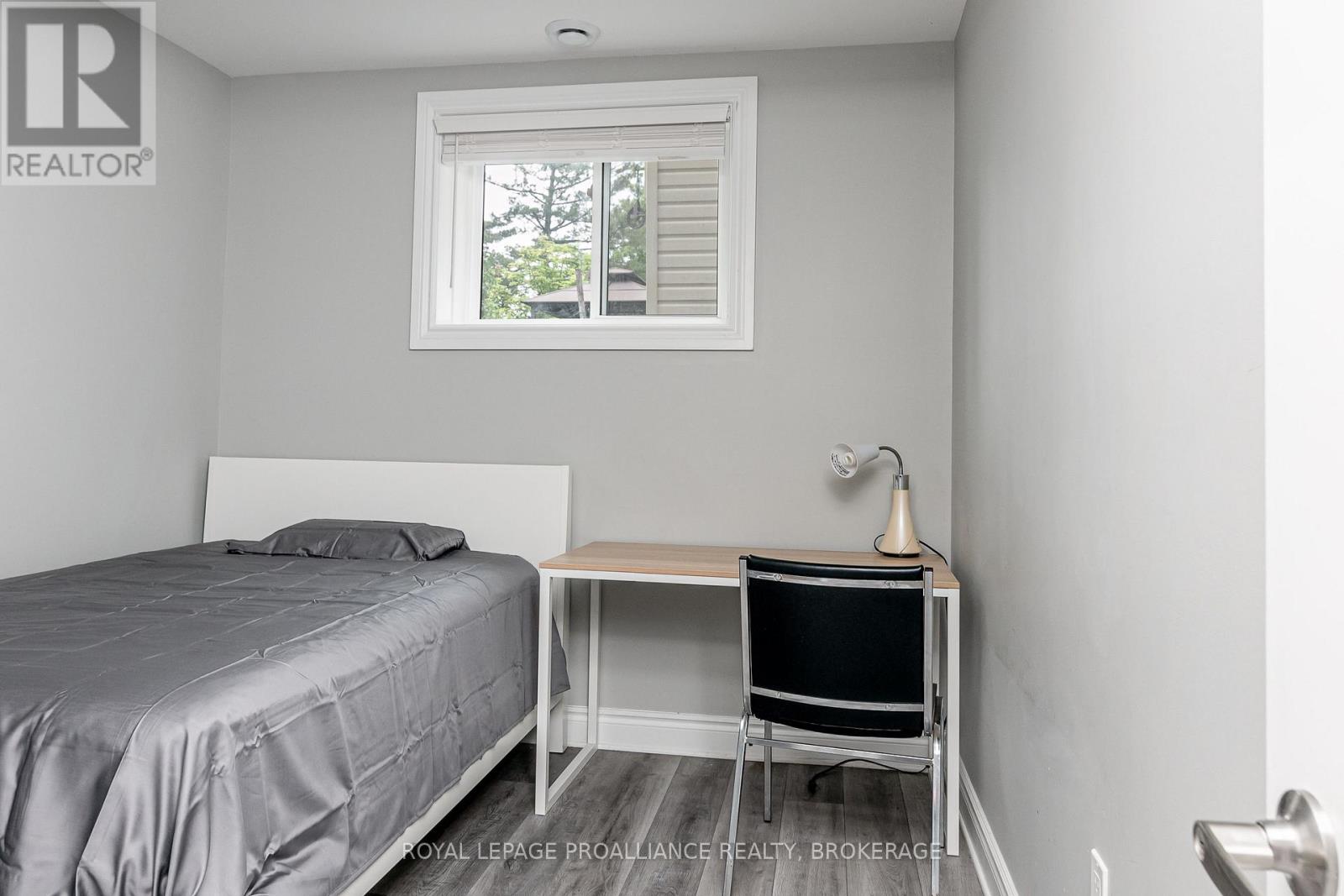 39 Ellerbeck Street, Kingston, Ontario  K7L 4H5 - Photo 16 - X12129847