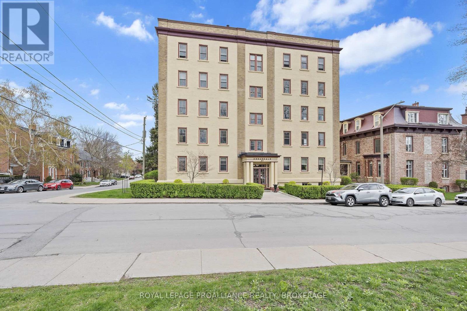 20 - 67 Sydenham Street, Kingston, Ontario  K7L 3H2 - Photo 3 - X12130237