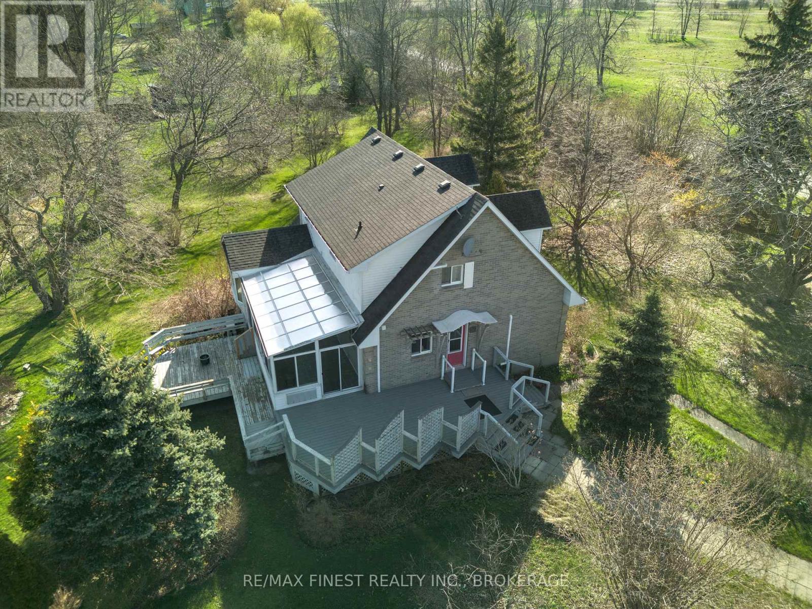 9820 Front Road, Loyalist, Ontario  K0H 2S0 - Photo 3 - X12130312