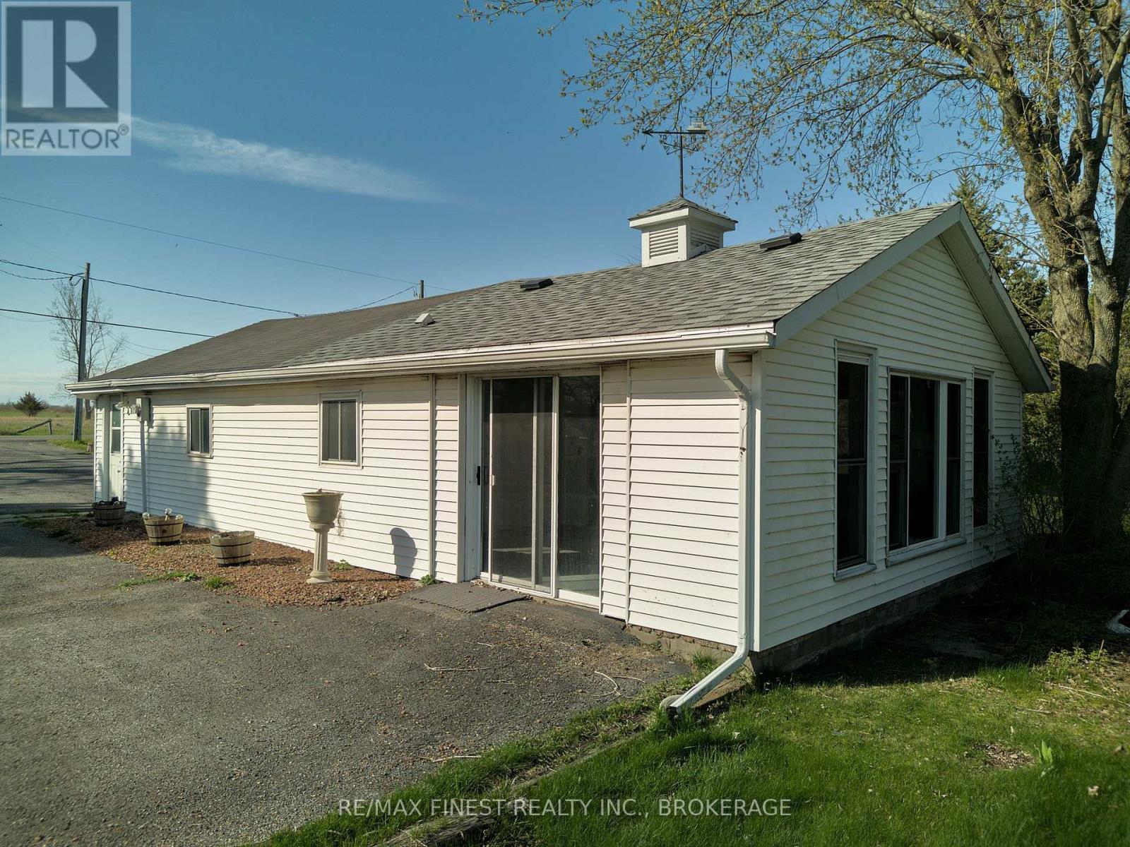9820 Front Road, Loyalist, Ontario  K0H 2S0 - Photo 44 - X12130312