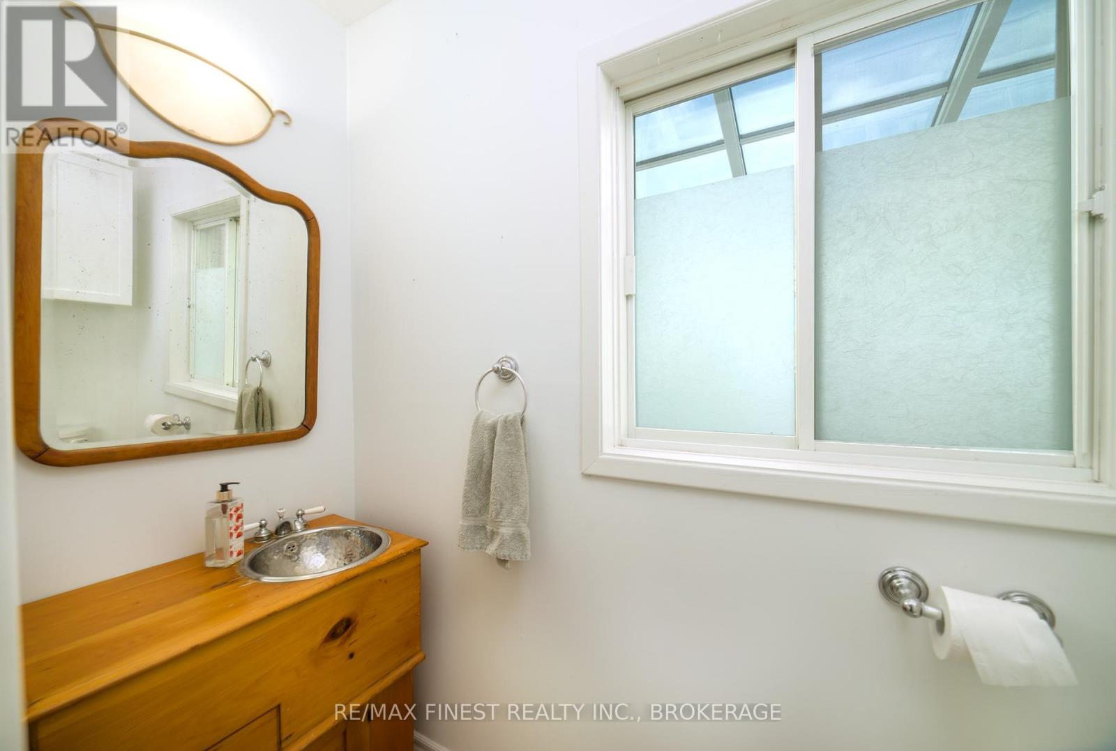 9820 Front Road, Loyalist, Ontario  K0H 2S0 - Photo 7 - X12130312