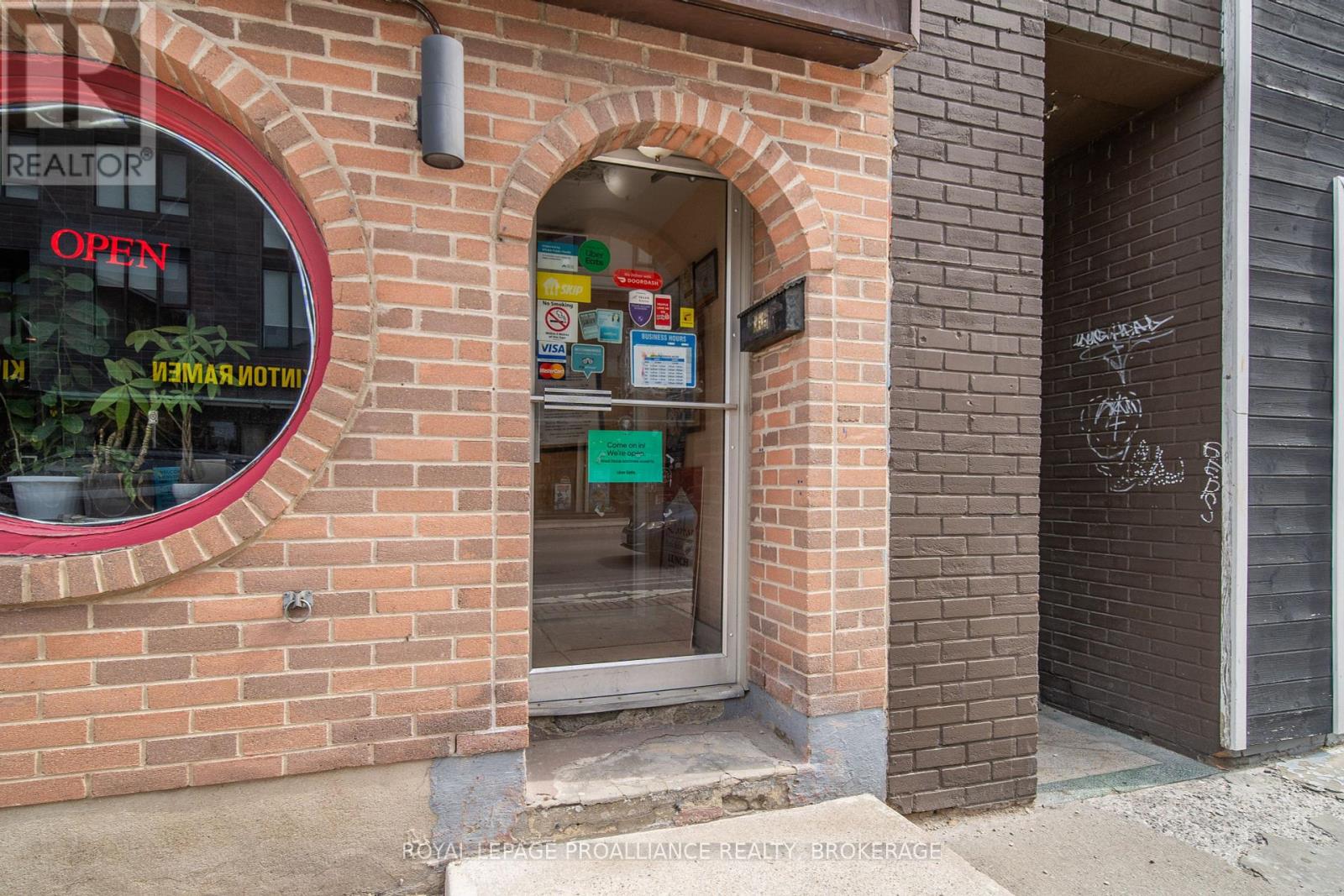 479 Princess Street, Kingston, Ontario  K7L 1C3 - Photo 4 - X12131307