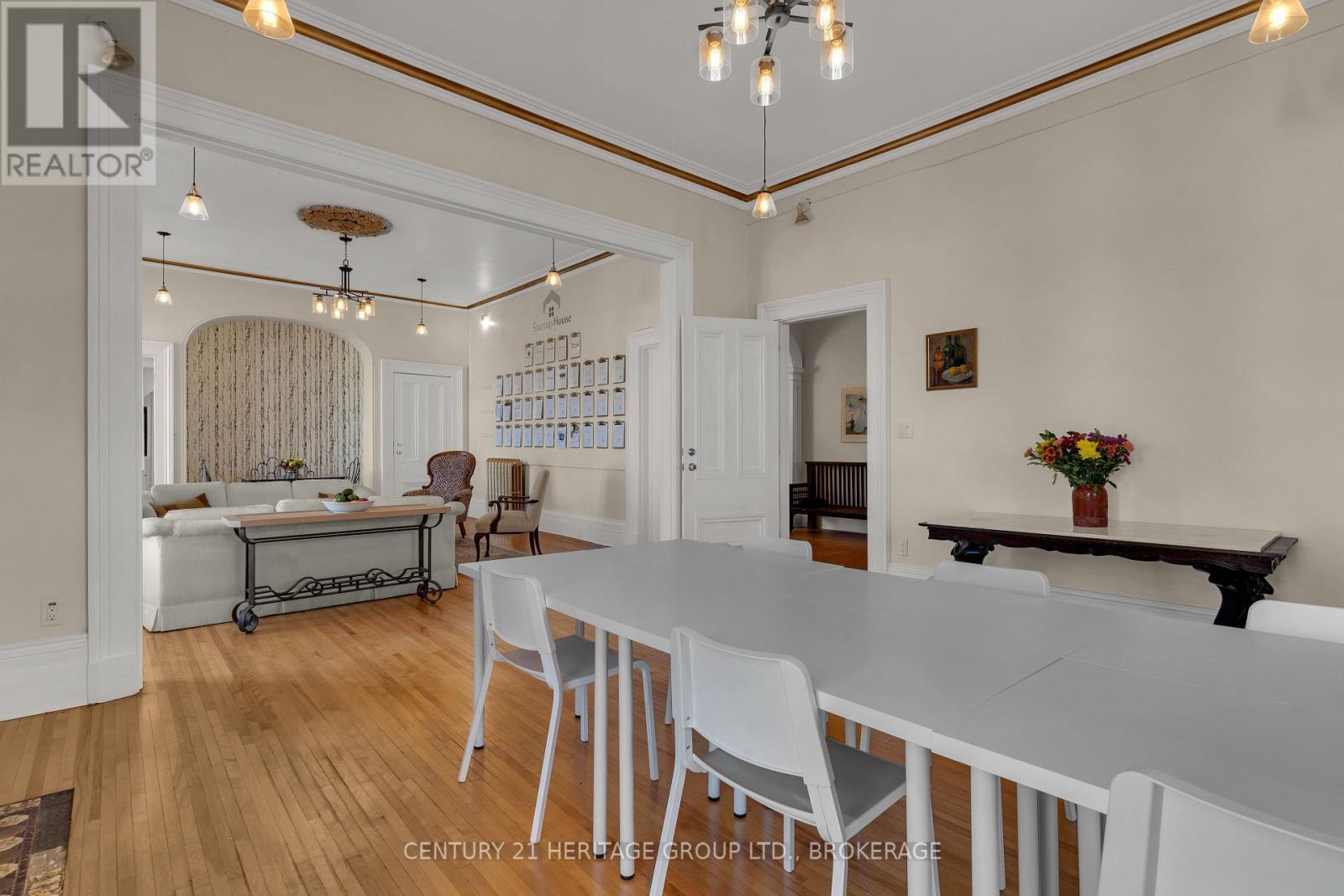 389 King Street E, Gananoque, Ontario  K7G 1G6 - Photo 21 - X12132293