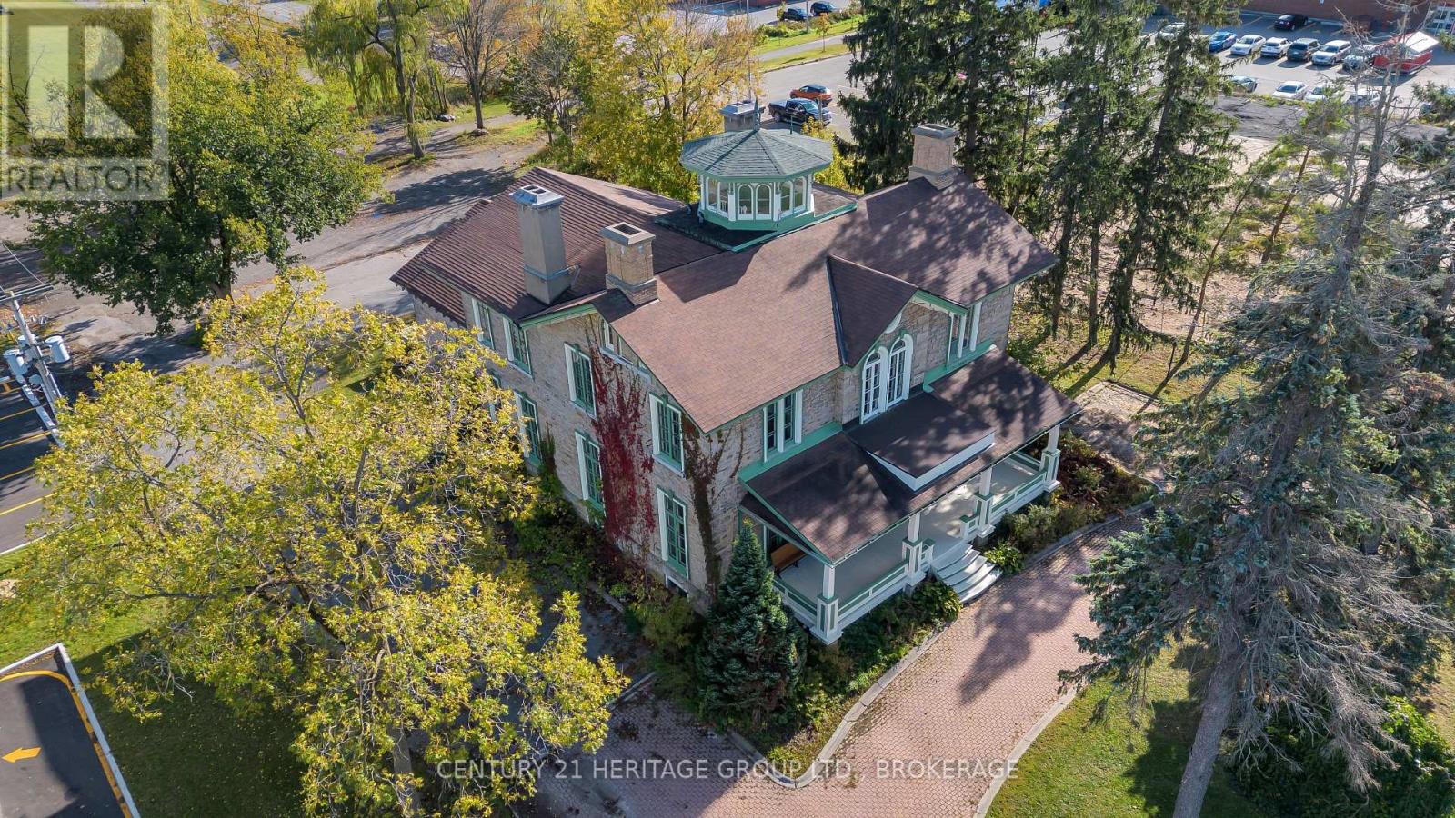 389 King Street E, Gananoque, Ontario  K7G 1G6 - Photo 3 - X12132293