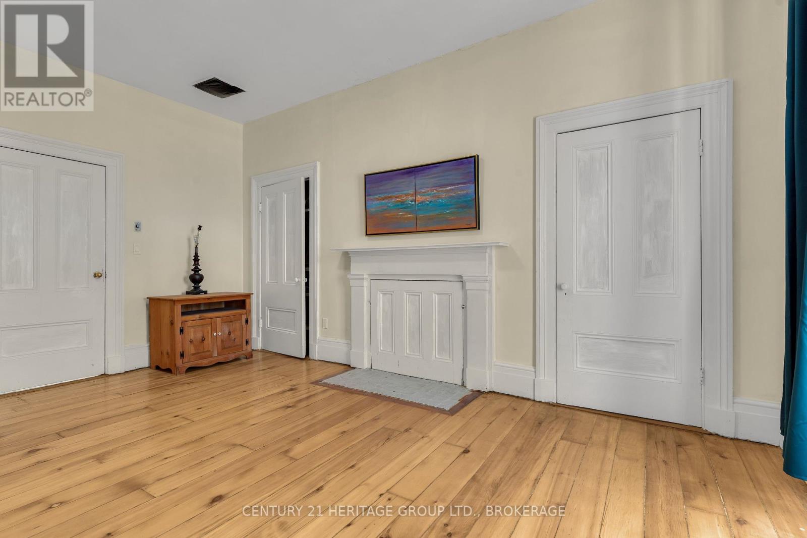 389 King Street E, Gananoque, Ontario  K7G 1G6 - Photo 37 - X12132293