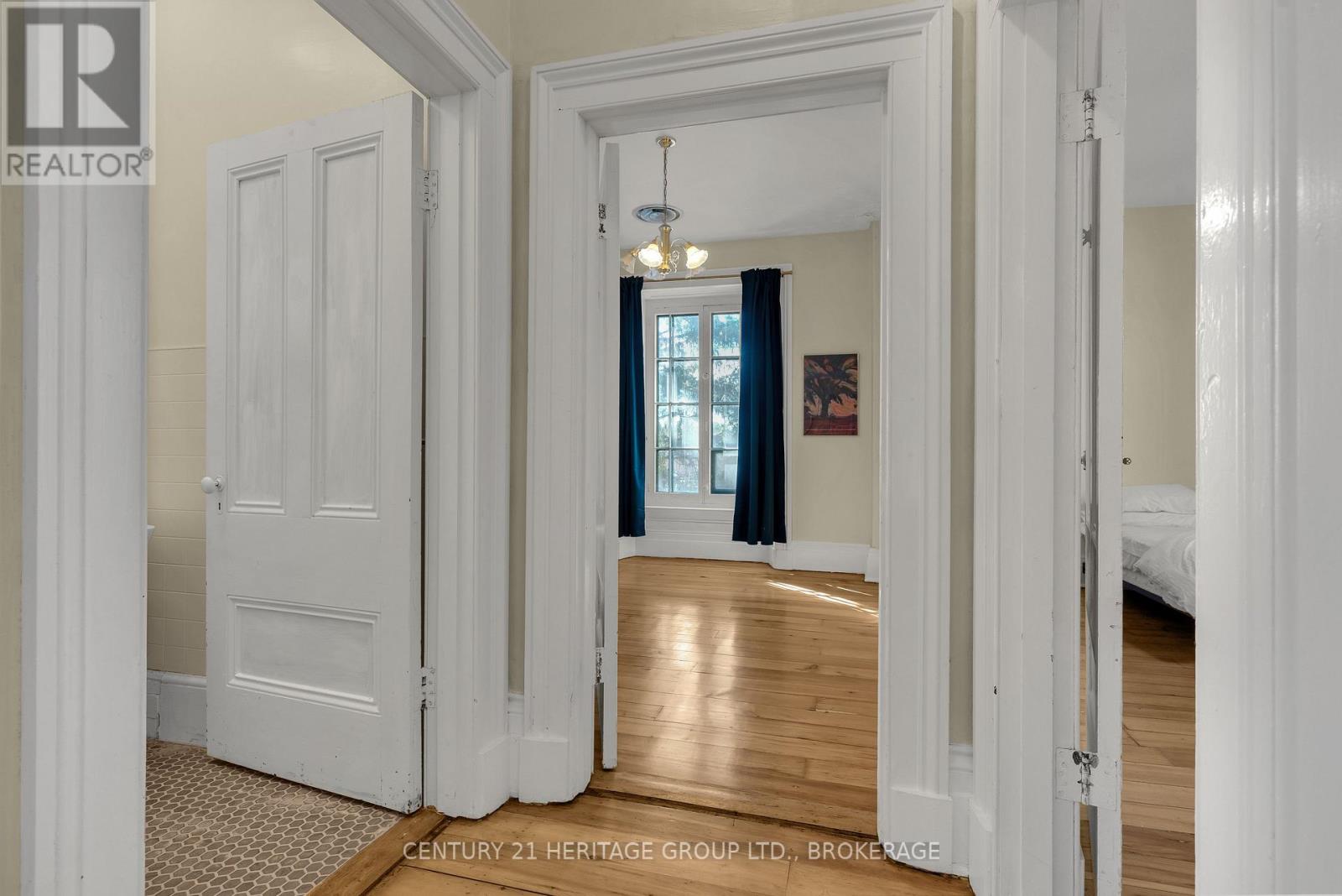 389 King Street E, Gananoque, Ontario  K7G 1G6 - Photo 39 - X12132293