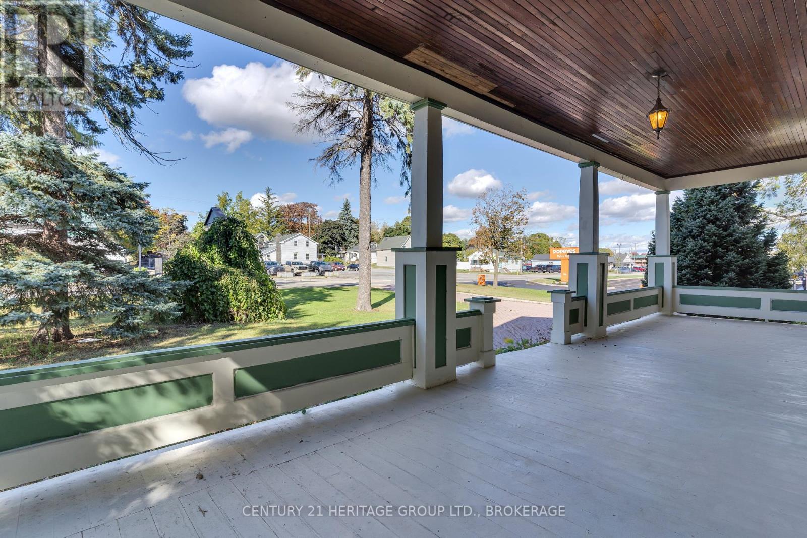 389 King Street E, Gananoque, Ontario  K7G 1G6 - Photo 7 - X12132293