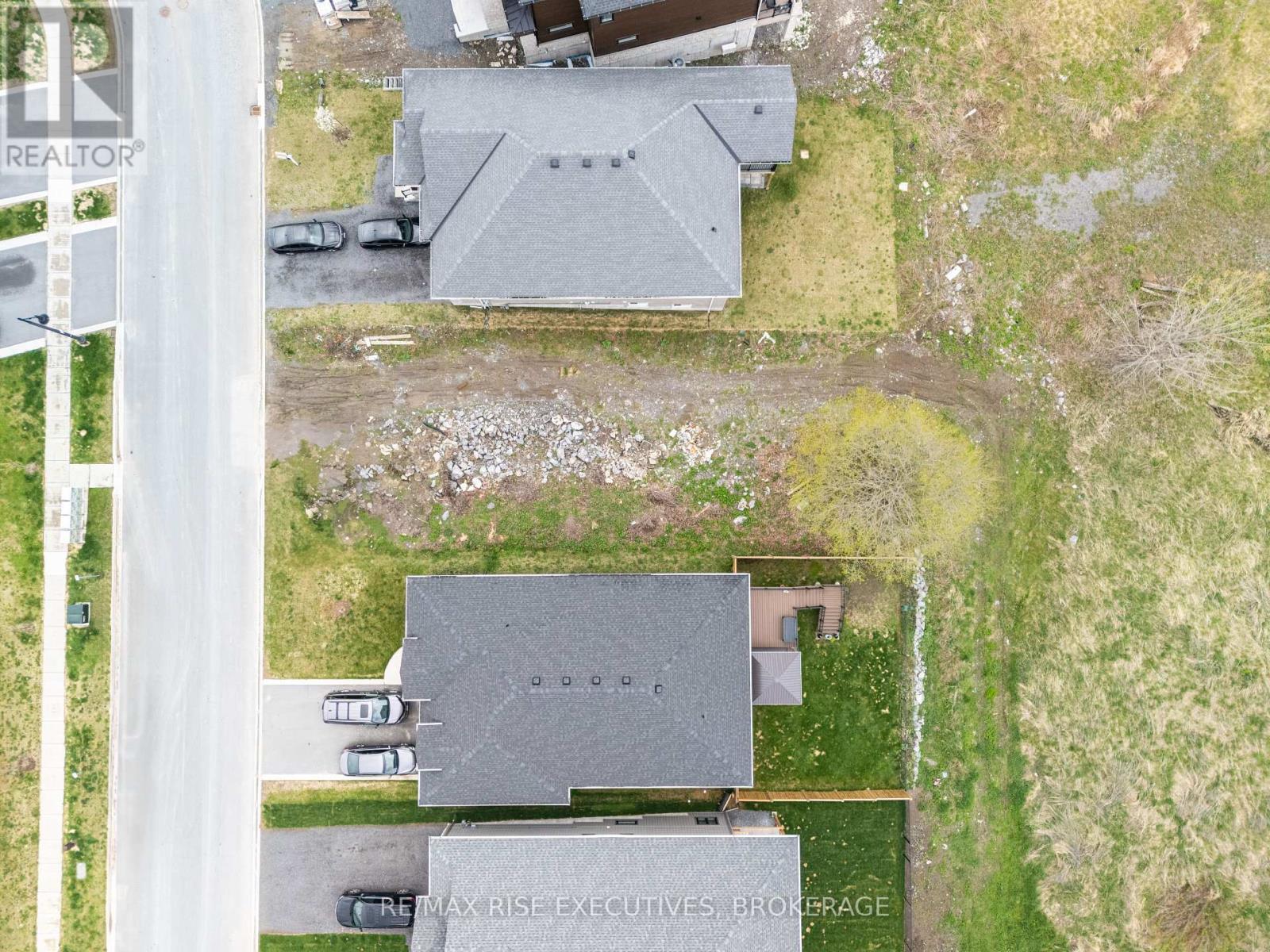 1247 Carfa Crescent, Kingston, Ontario  K7P 0M7 - Photo 1 - X12132887
