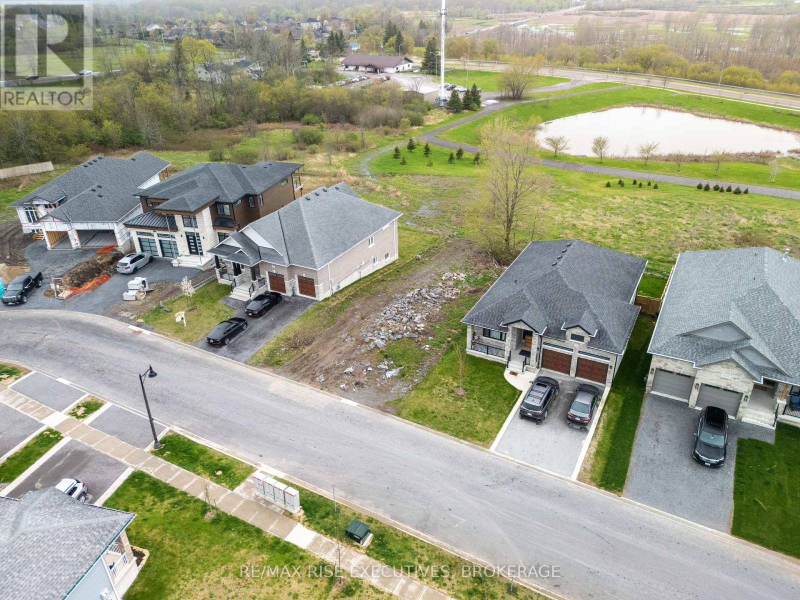1247 Carfa Crescent, Kingston, Ontario  K7P 0M7 - Photo 9 - X12132887