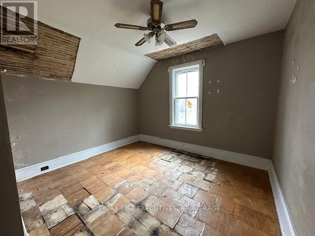 473 Raglan Street, Renfrew, Ontario  K7V 1R9 - Photo 12 - X12133205
