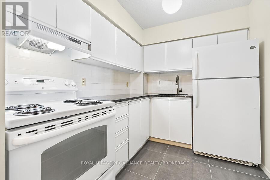 309 - 745 Davis Drive, Kingston, Ontario  K7M 8J4 - Photo 11 - X12133501