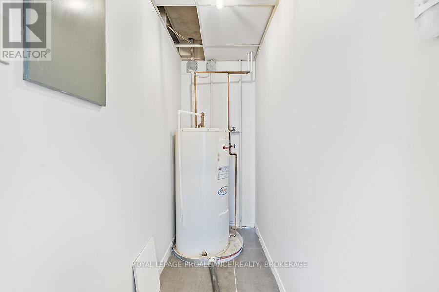 309 - 745 Davis Drive, Kingston, Ontario  K7M 8J4 - Photo 18 - X12133501