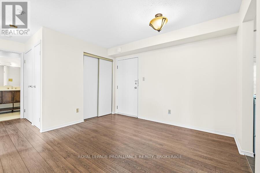 309 - 745 Davis Drive, Kingston, Ontario  K7M 8J4 - Photo 4 - X12133501