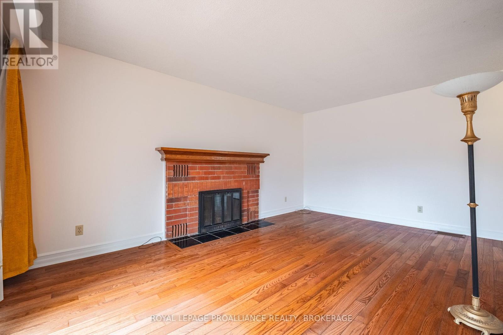 58 Glencoe Crescent, Kingston, Ontario  K7M 7H2 - Photo 15 - X12133794