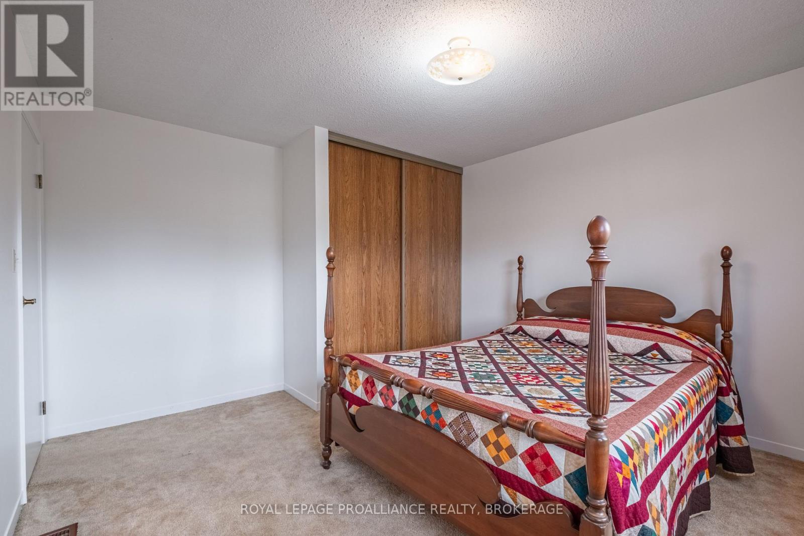 58 Glencoe Crescent, Kingston, Ontario  K7M 7H2 - Photo 25 - X12133794