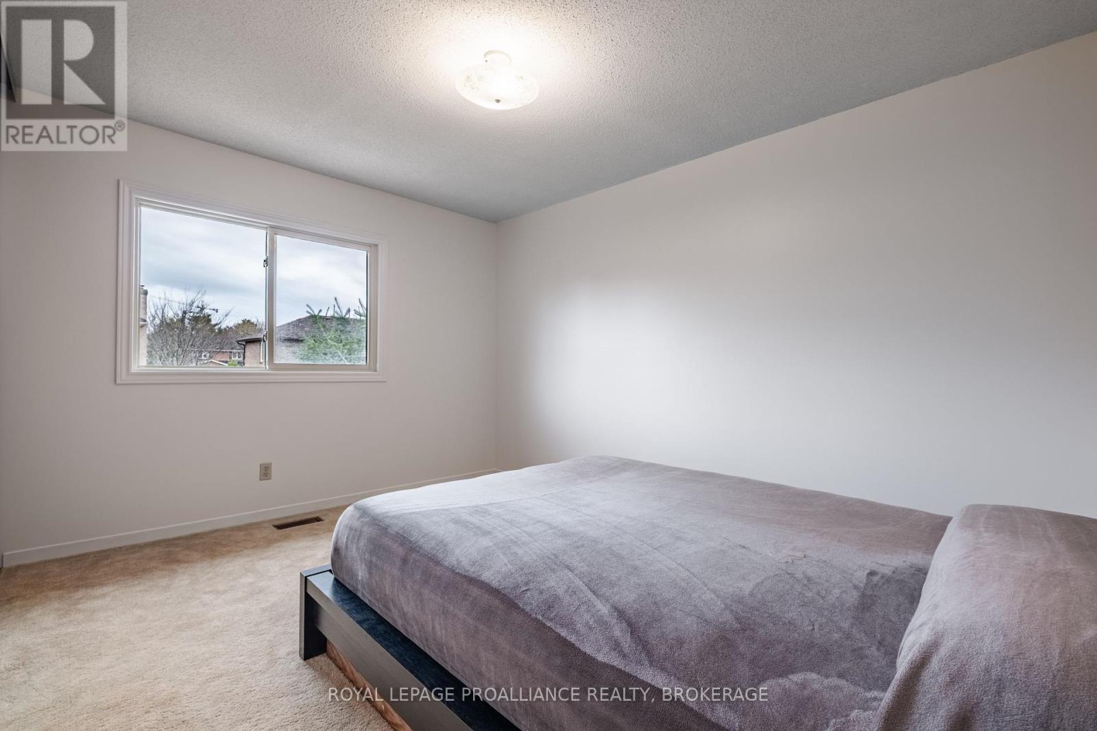 58 Glencoe Crescent, Kingston, Ontario  K7M 7H2 - Photo 26 - X12133794