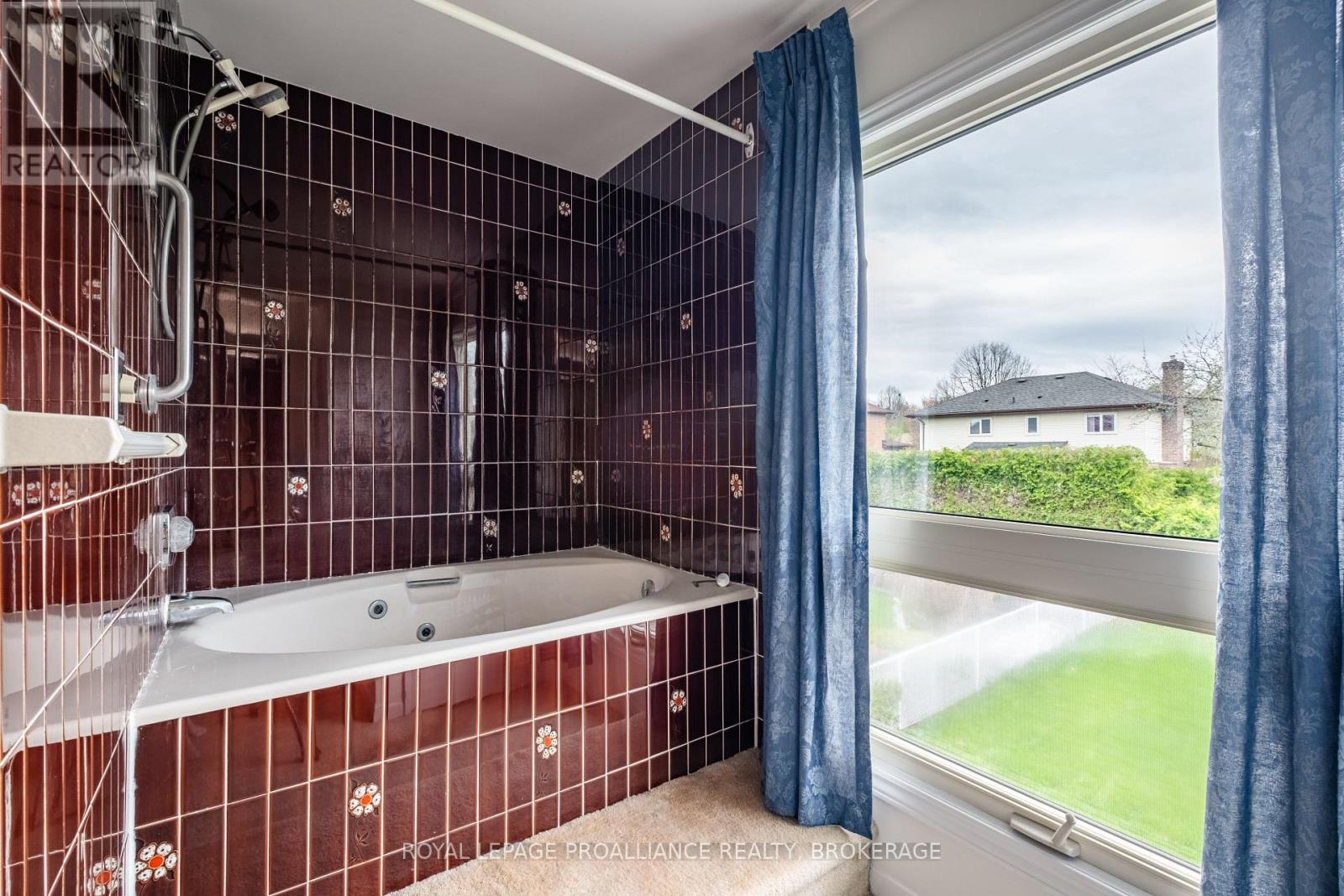 58 Glencoe Crescent, Kingston, Ontario  K7M 7H2 - Photo 33 - X12133794