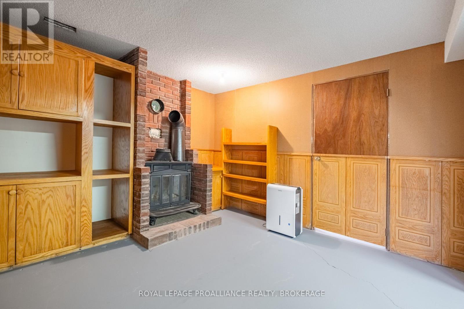 58 Glencoe Crescent, Kingston, Ontario  K7M 7H2 - Photo 39 - X12133794