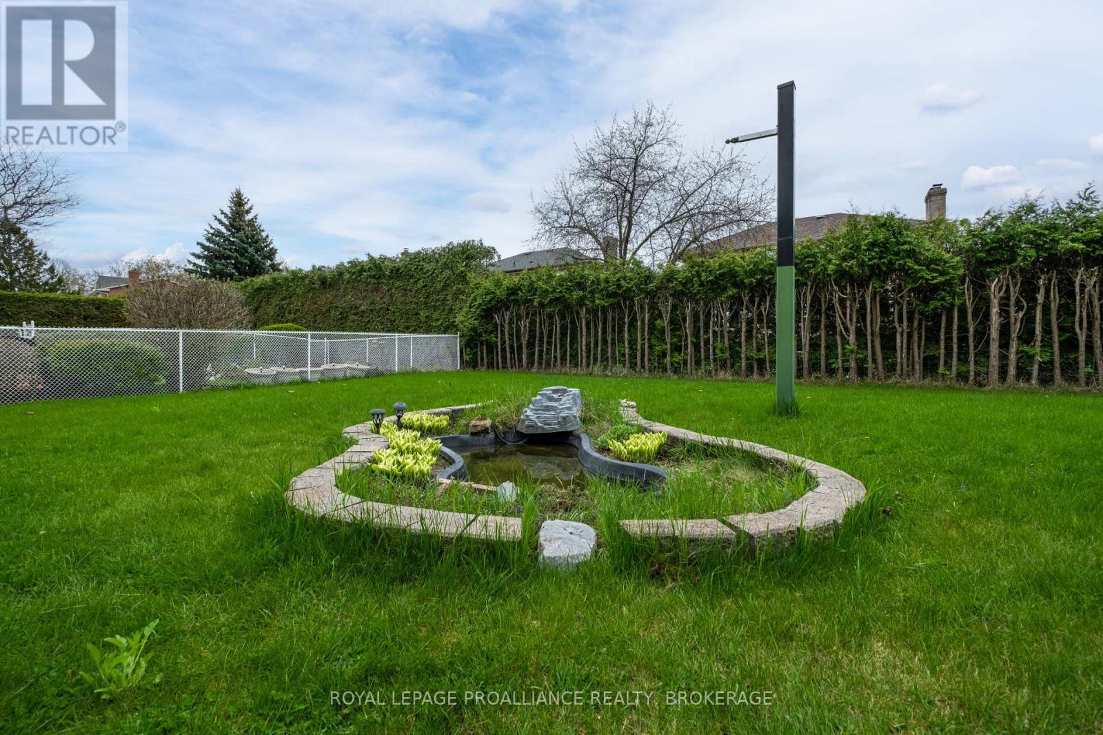 58 Glencoe Crescent, Kingston, Ontario  K7M 7H2 - Photo 46 - X12133794