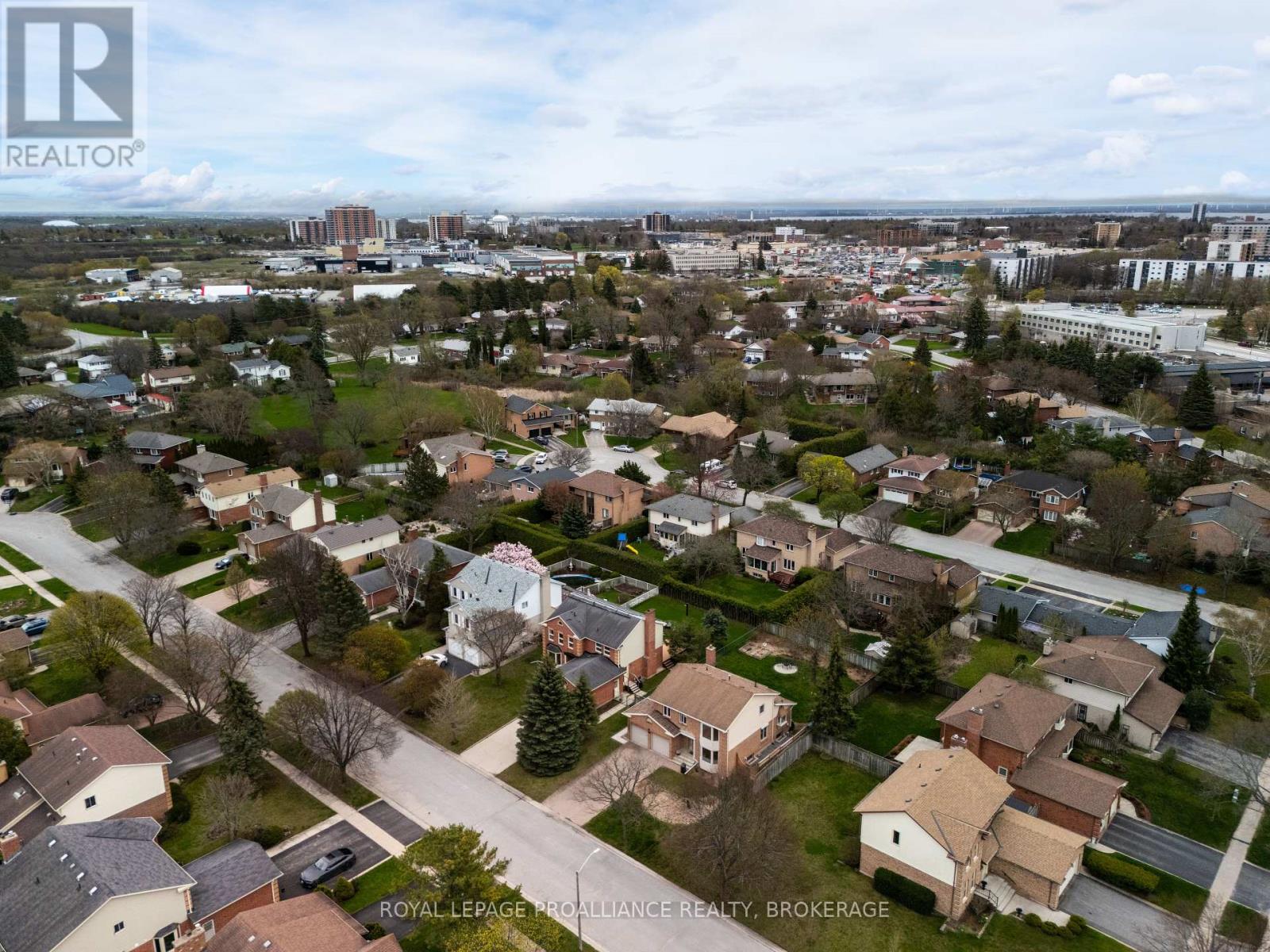 58 Glencoe Crescent, Kingston, Ontario  K7M 7H2 - Photo 48 - X12133794