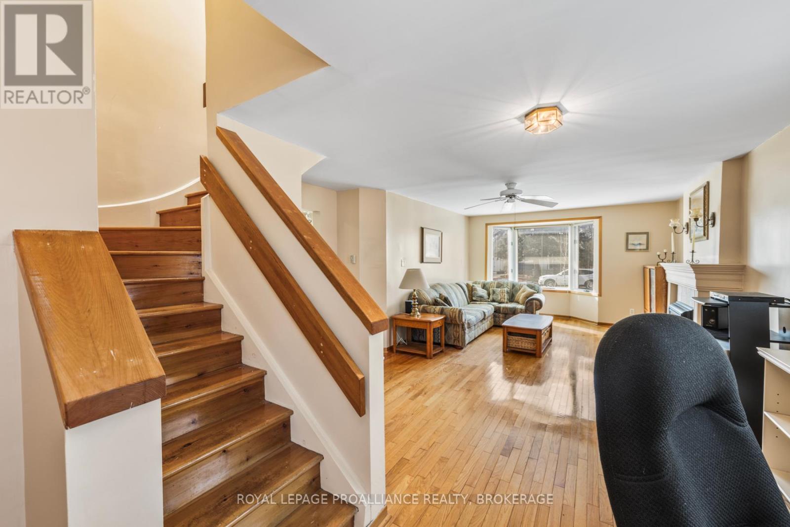 69 Scott Street, Kingston, Ontario  K7L 1L6 - Photo 13 - X12133853