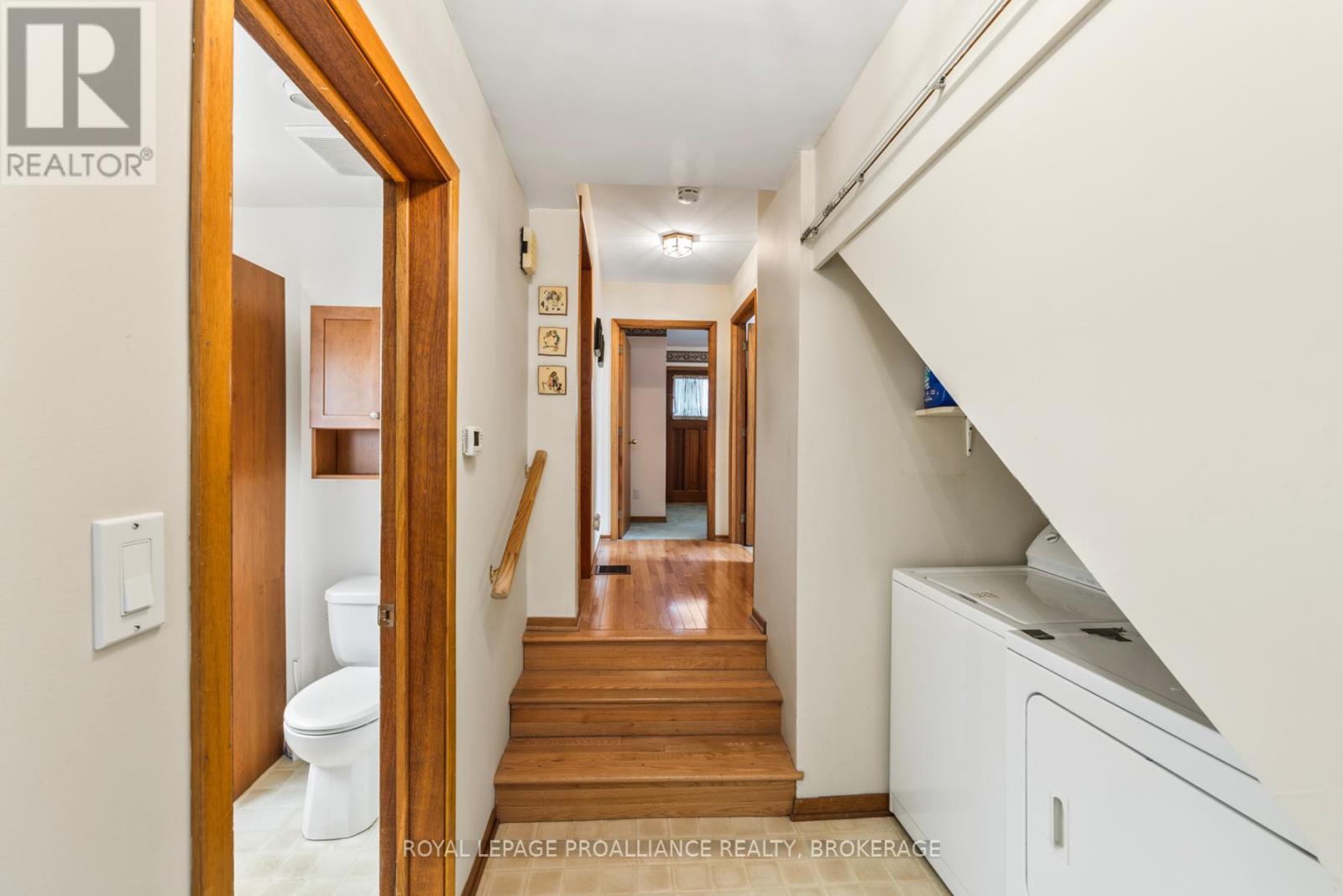 69 Scott Street, Kingston, Ontario  K7L 1L6 - Photo 16 - X12133853