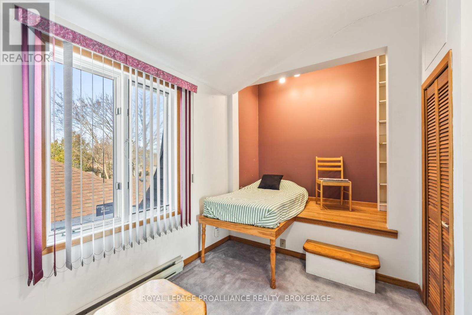 69 Scott Street, Kingston, Ontario  K7L 1L6 - Photo 26 - X12133853