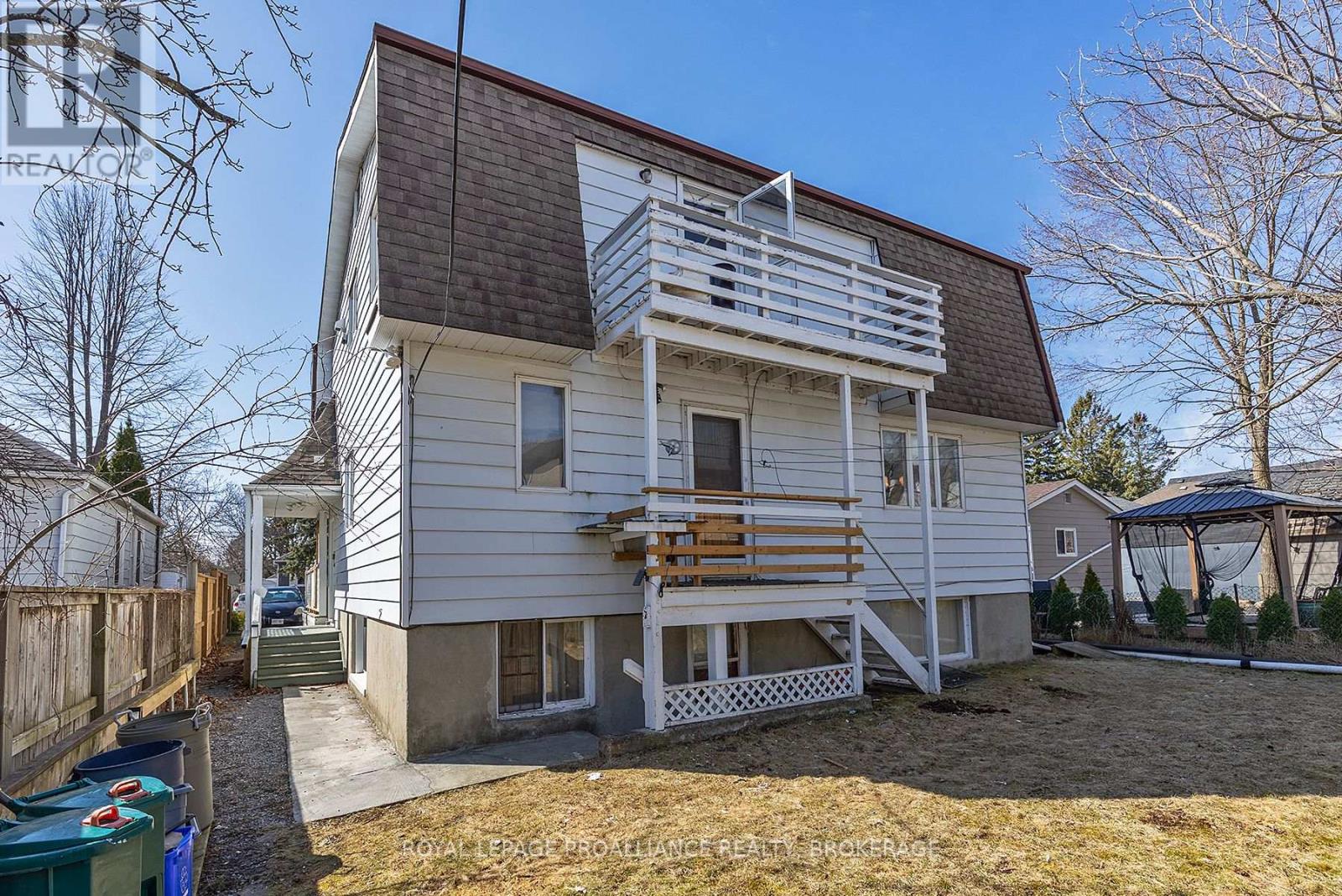 69 Scott Street, Kingston, Ontario  K7L 1L6 - Photo 3 - X12133853
