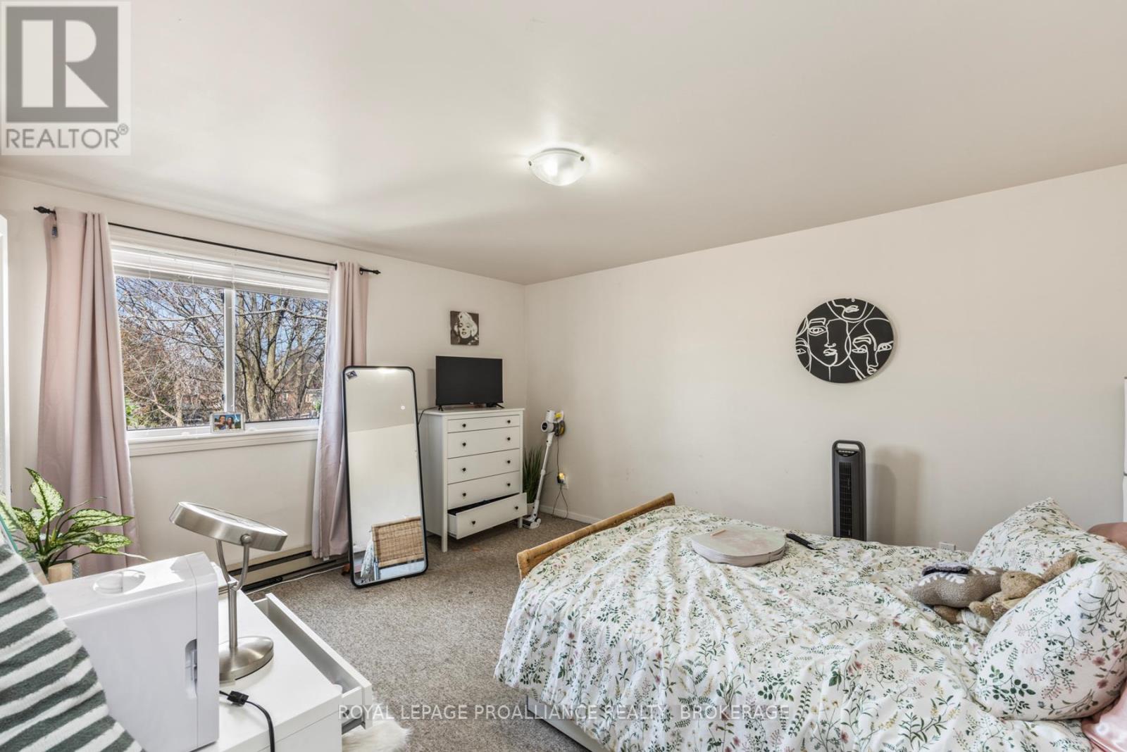 69 Scott Street, Kingston, Ontario  K7L 1L6 - Photo 39 - X12133853
