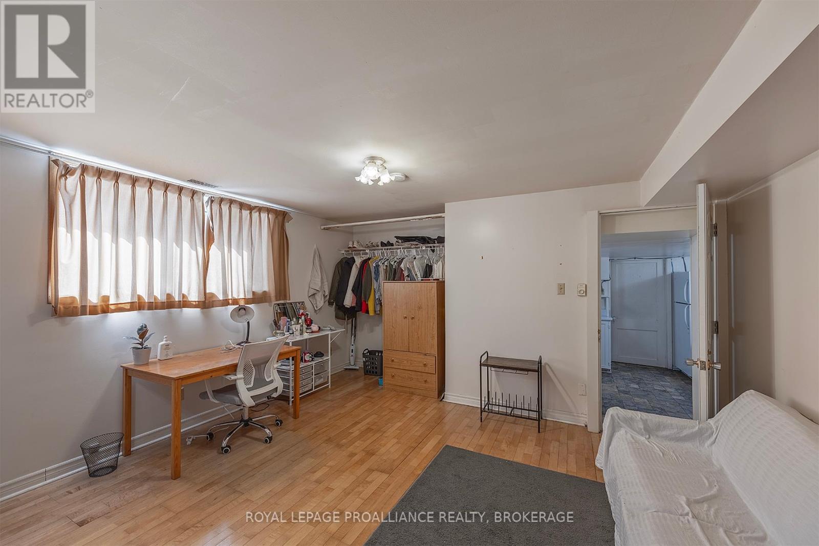 69 Scott Street, Kingston, Ontario  K7L 1L6 - Photo 44 - X12133853