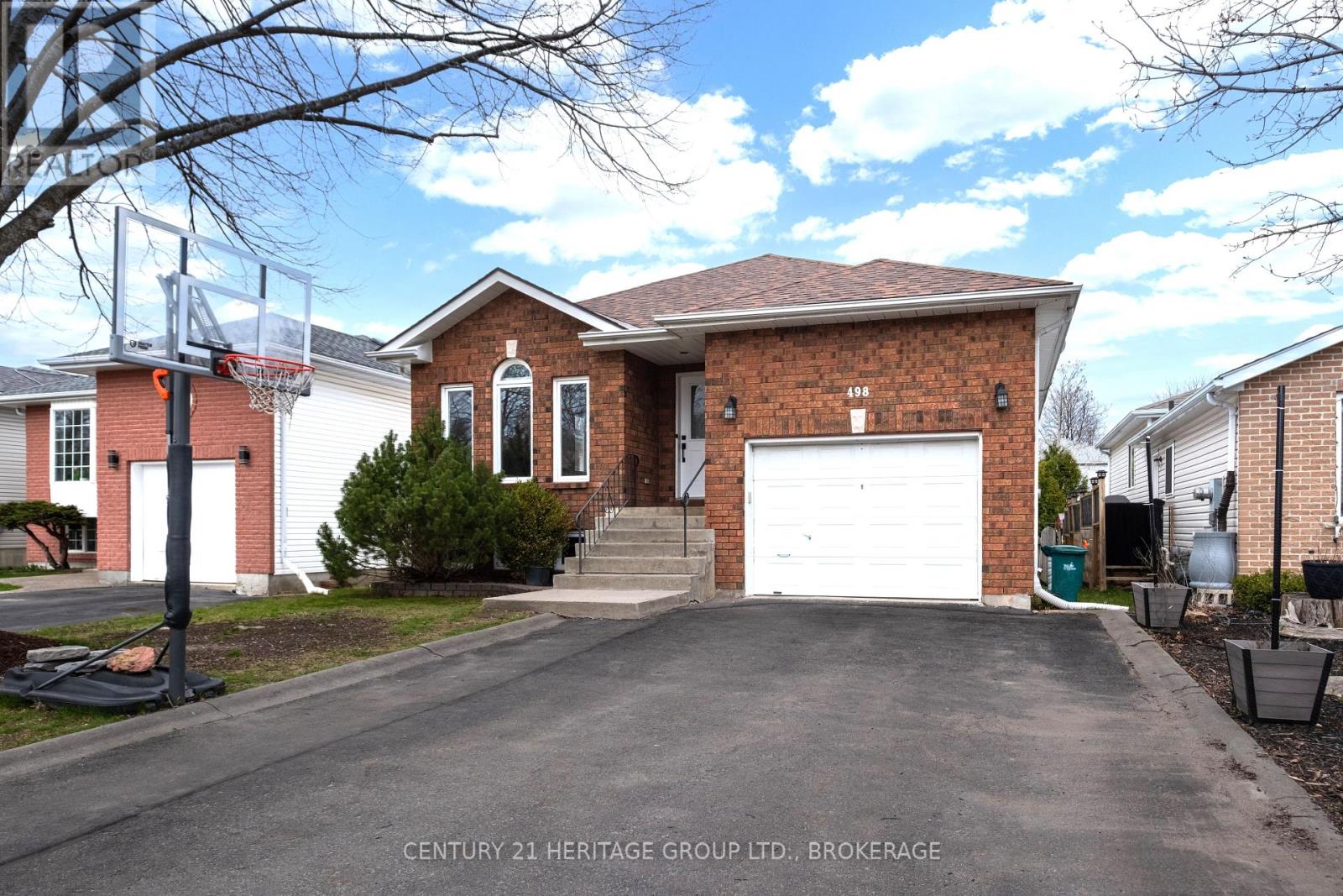 498 BARNSLEY CRESCENT, Kingston, Ontario