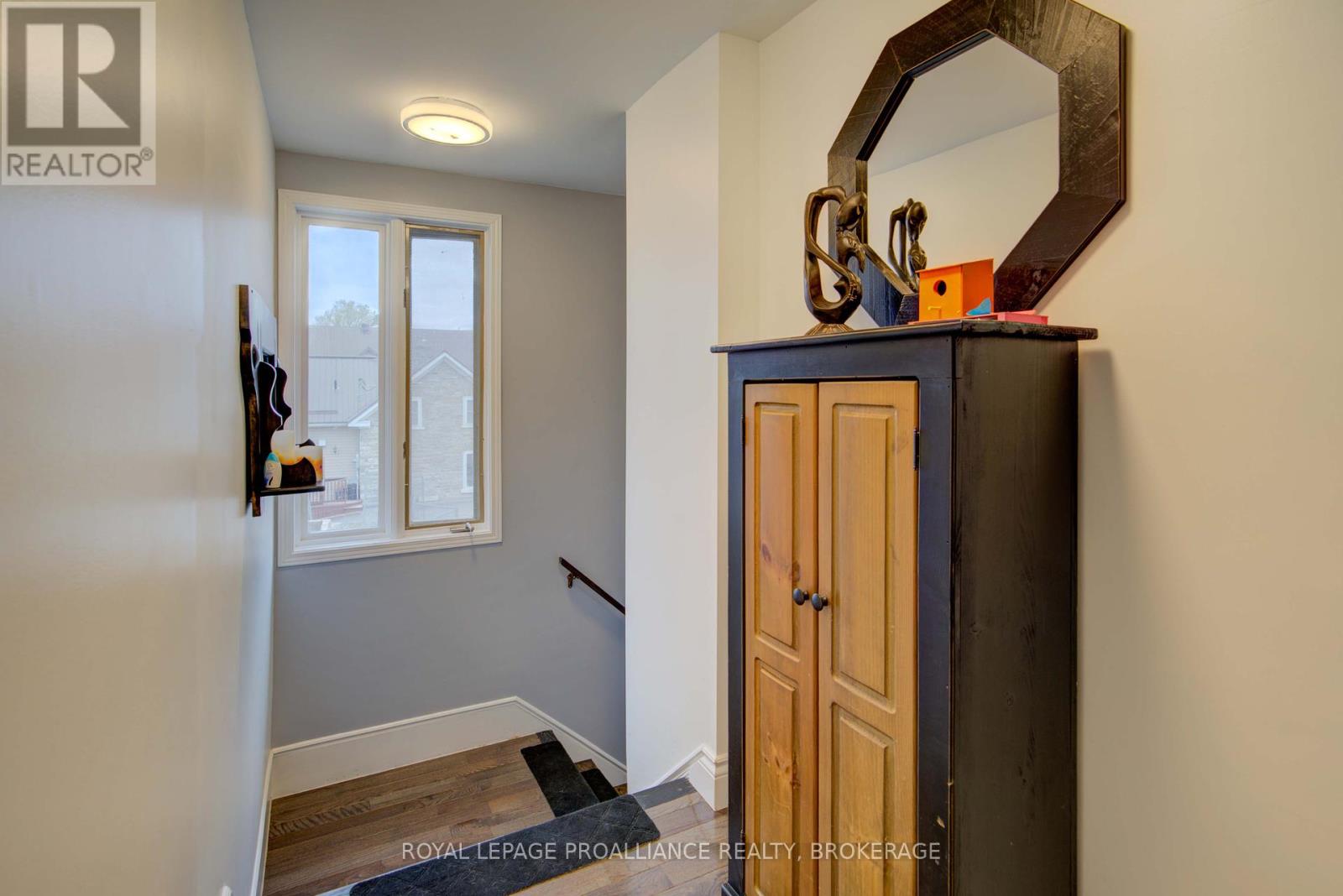 29 Main Street, Westport, Ontario  K0G 1X0 - Photo 17 - X12134996