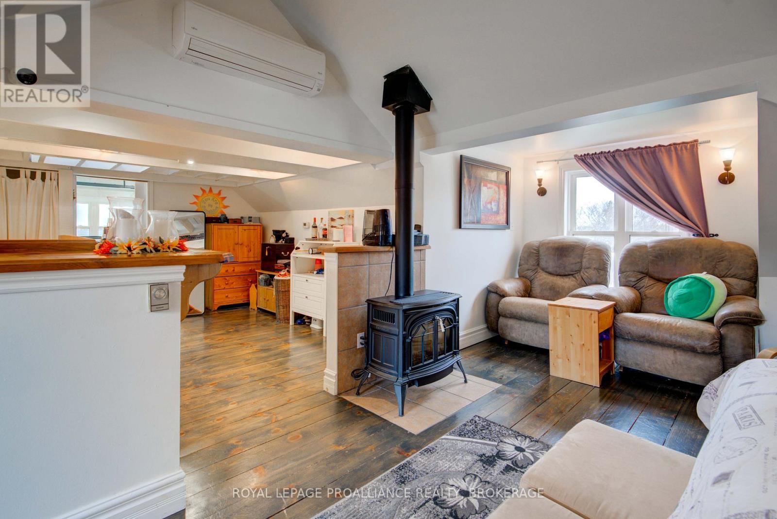 29 Main Street, Westport, Ontario  K0G 1X0 - Photo 31 - X12134996