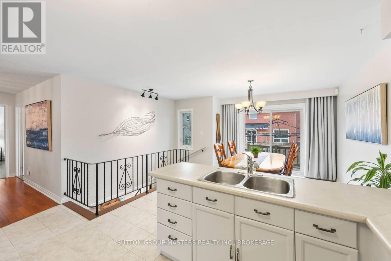 984 Ambleside Crescent, Kingston, Ontario  K7P 2B7 - Photo 11 - X12136177