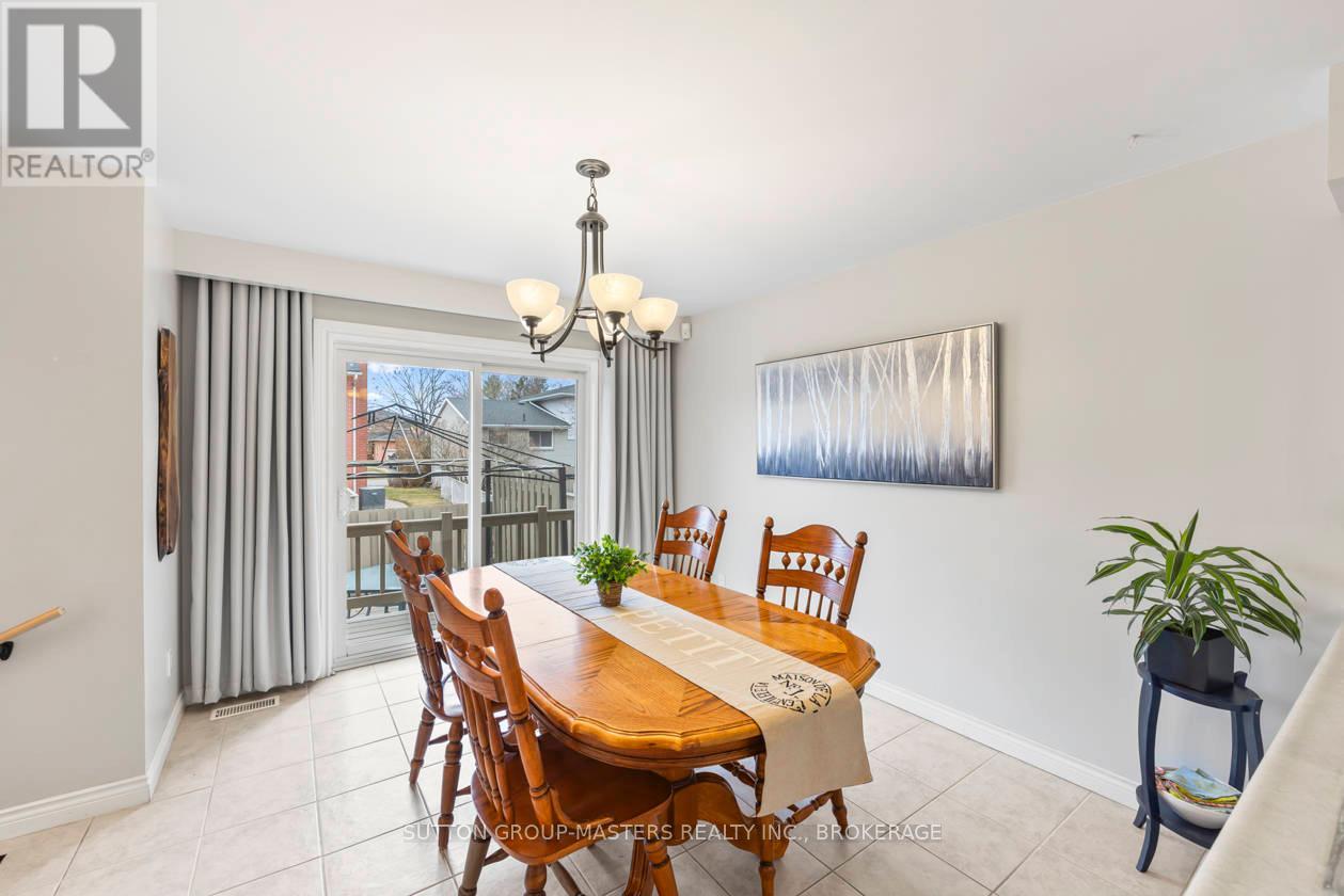984 Ambleside Crescent, Kingston, Ontario  K7P 2B7 - Photo 13 - X12136177