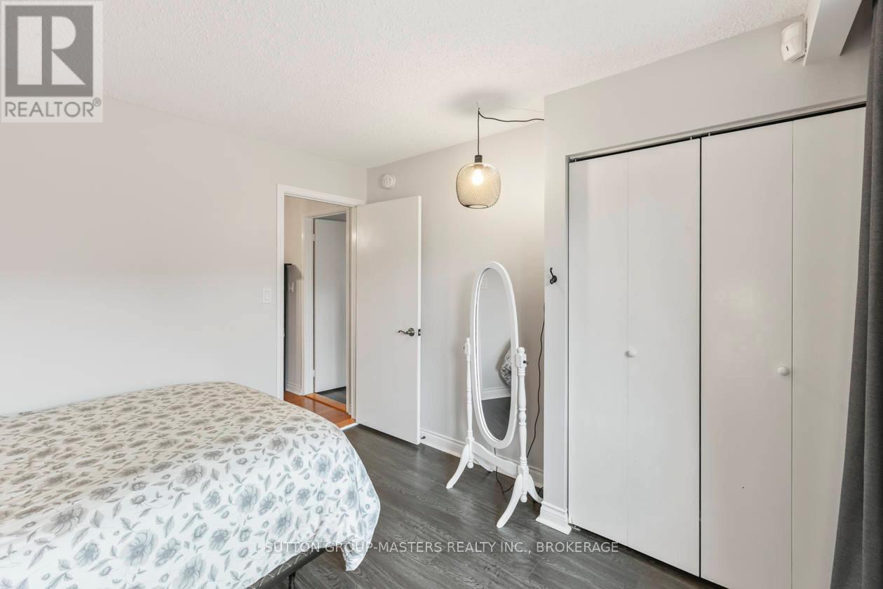 984 Ambleside Crescent, Kingston, Ontario  K7P 2B7 - Photo 16 - X12136177