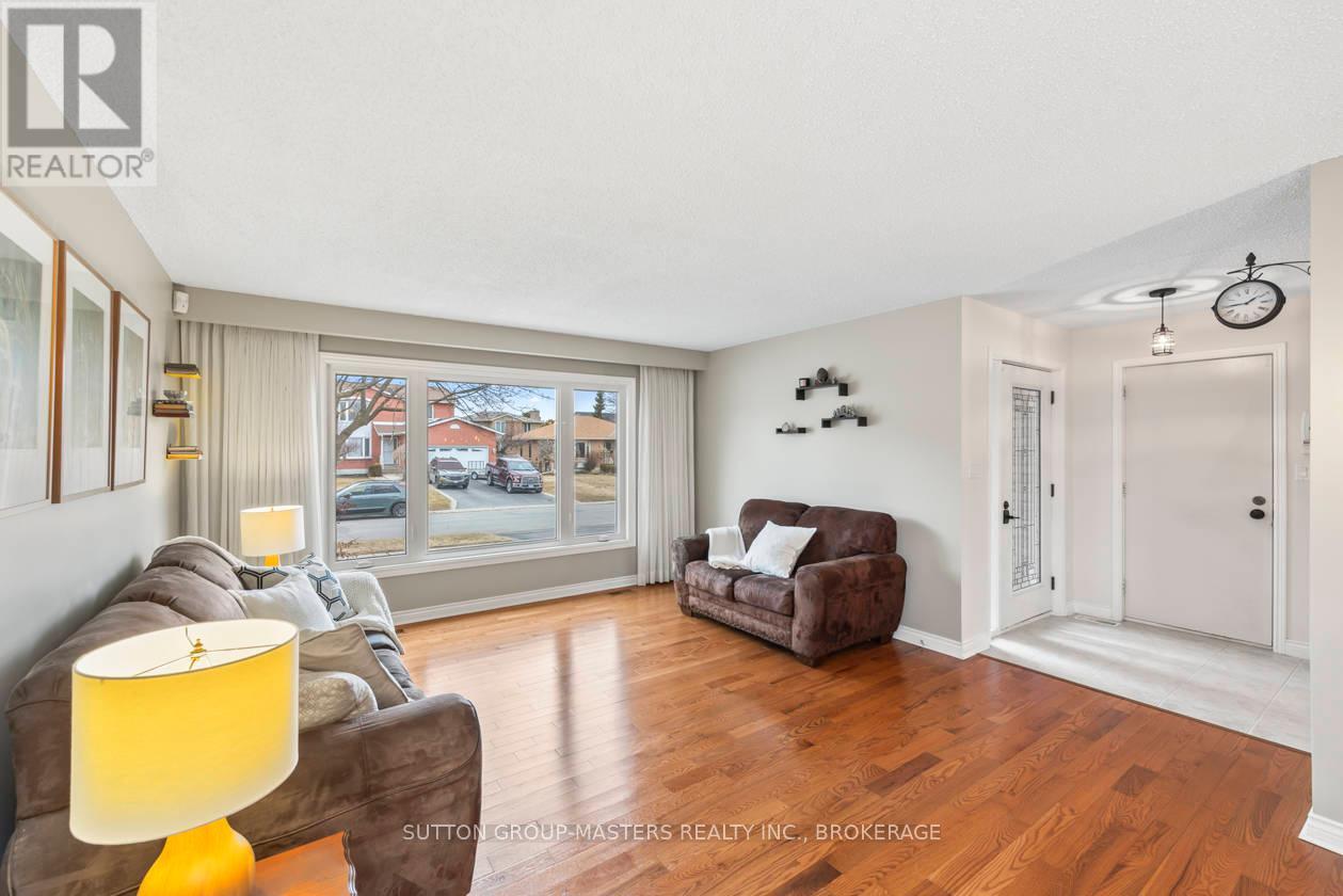 984 Ambleside Crescent, Kingston, Ontario  K7P 2B7 - Photo 25 - X12136177