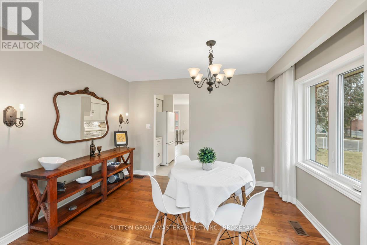 984 Ambleside Crescent, Kingston, Ontario  K7P 2B7 - Photo 27 - X12136177