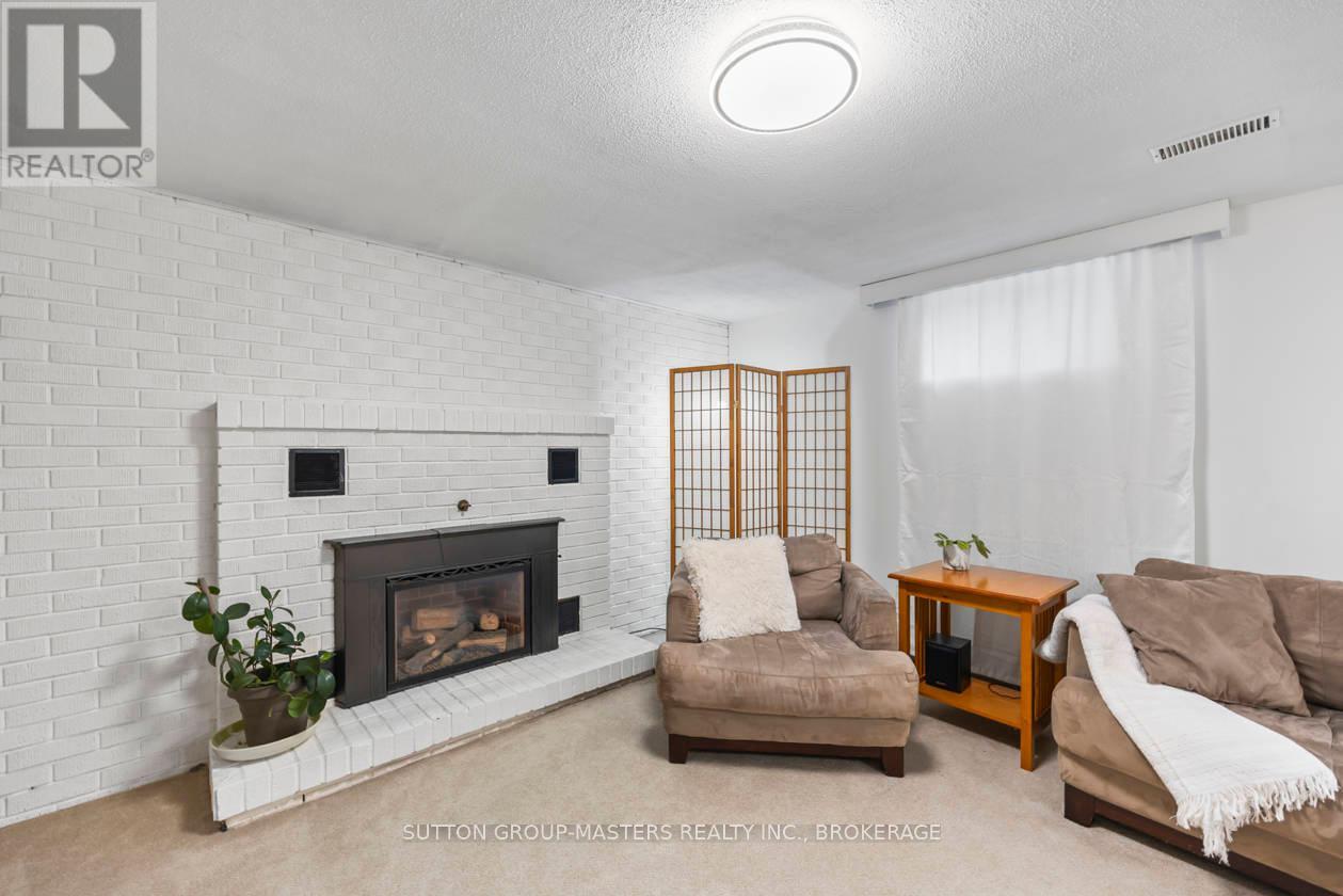 984 Ambleside Crescent, Kingston, Ontario  K7P 2B7 - Photo 31 - X12136177