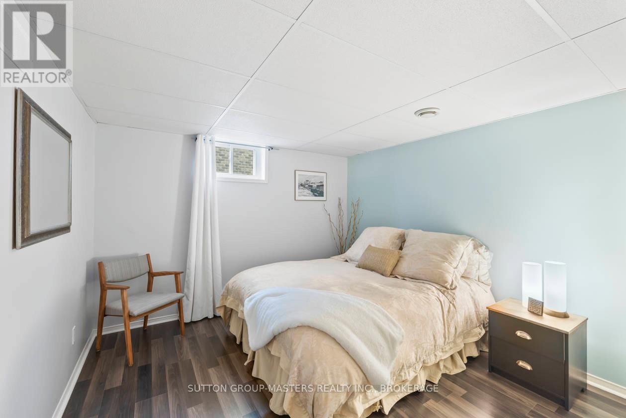 984 Ambleside Crescent, Kingston, Ontario  K7P 2B7 - Photo 37 - X12136177